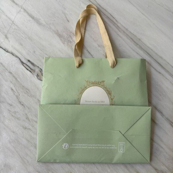 Set of 3 Authentic Laduree Paris bakery Paper Shopping Bags - Picture 5 of 11